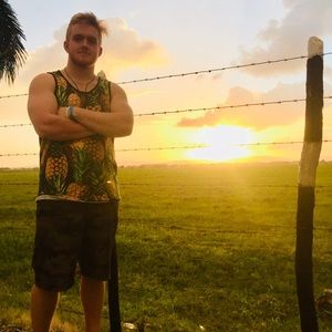 Meet your Posher, Isaac